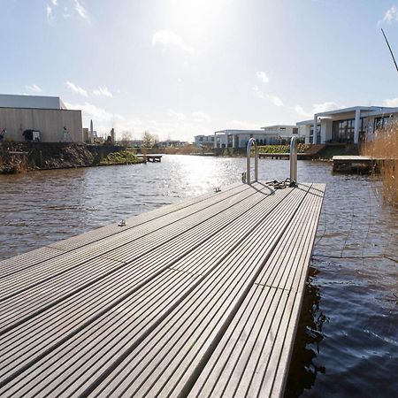 Family Villa With Garden And Jetty Zeewolde Exterior photo